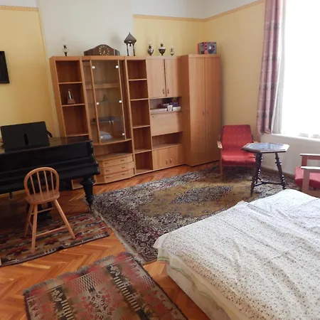 Nefelejcs Nyaralohaz *