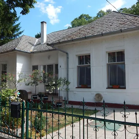 Nefelejcs Nyaralohaz Balatonboglar