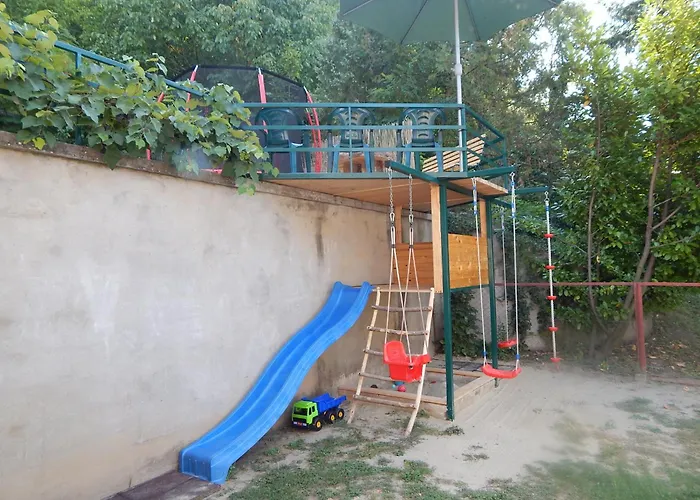 Nefelejcs Nyaralohaz *